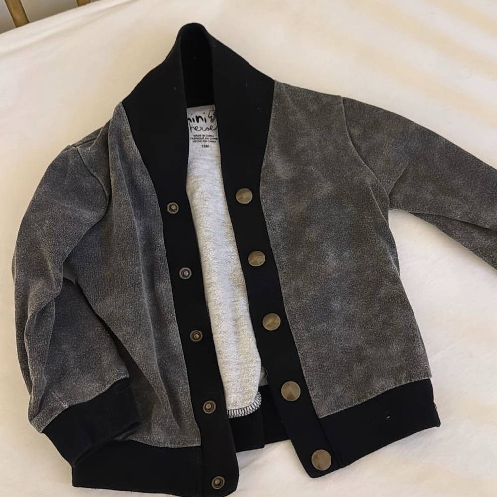 Mini heroes grey and black snap cardigan sweater 18m